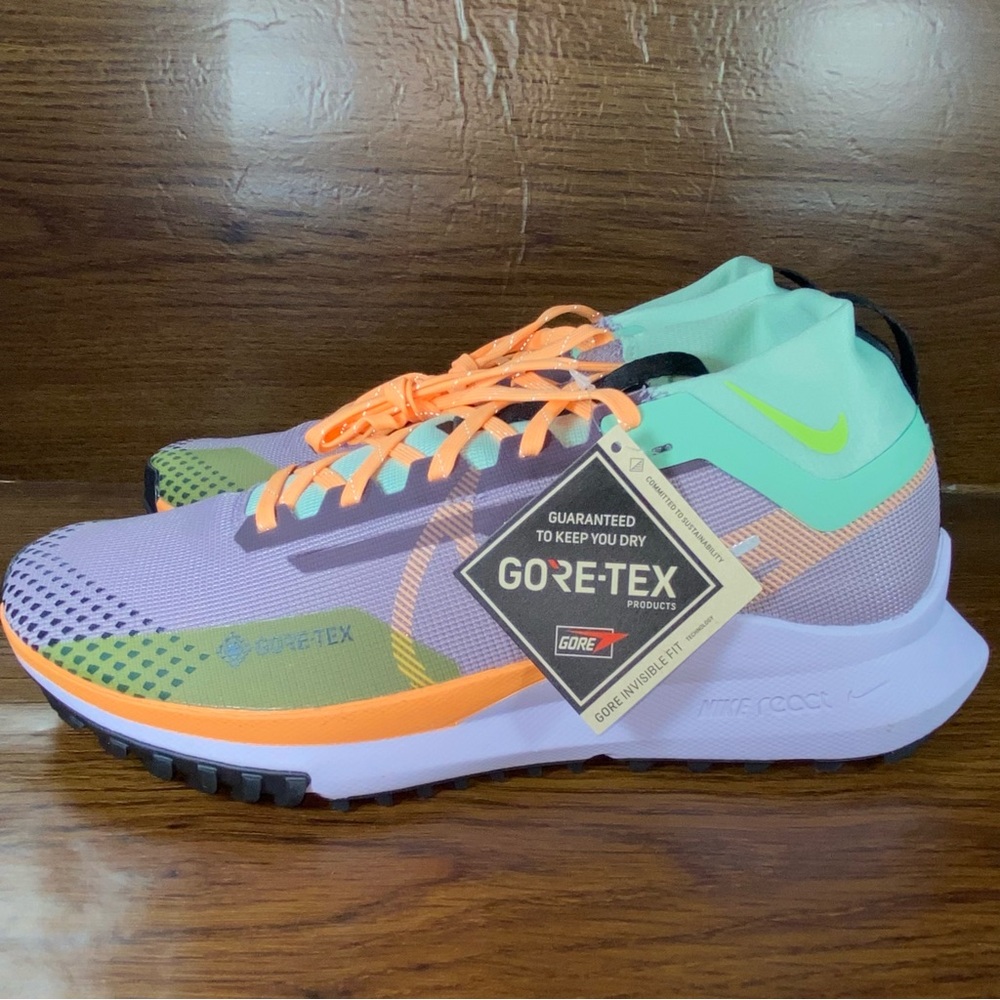 Nike Women's Pegasus Trail 4 GORE-TEX V2 Waterproof Running Shoes